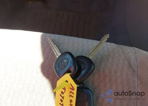 2005 Toyota Corolla Le from USA, damaged, VIN 2T1BR32EX5C359037